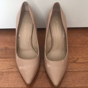 BCBGeneration size 10 tan Patent Leather Heels